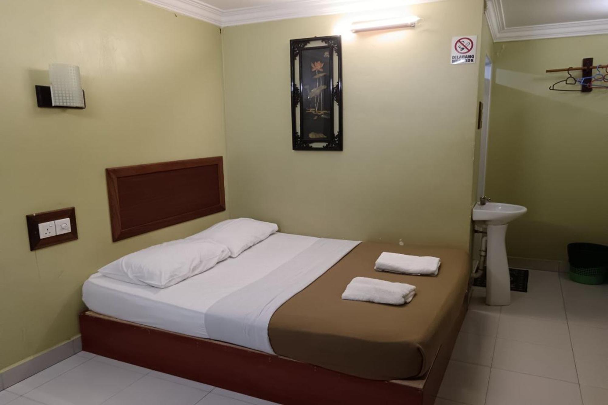 Fins Hotel, Алор Сетар Екстериор снимка