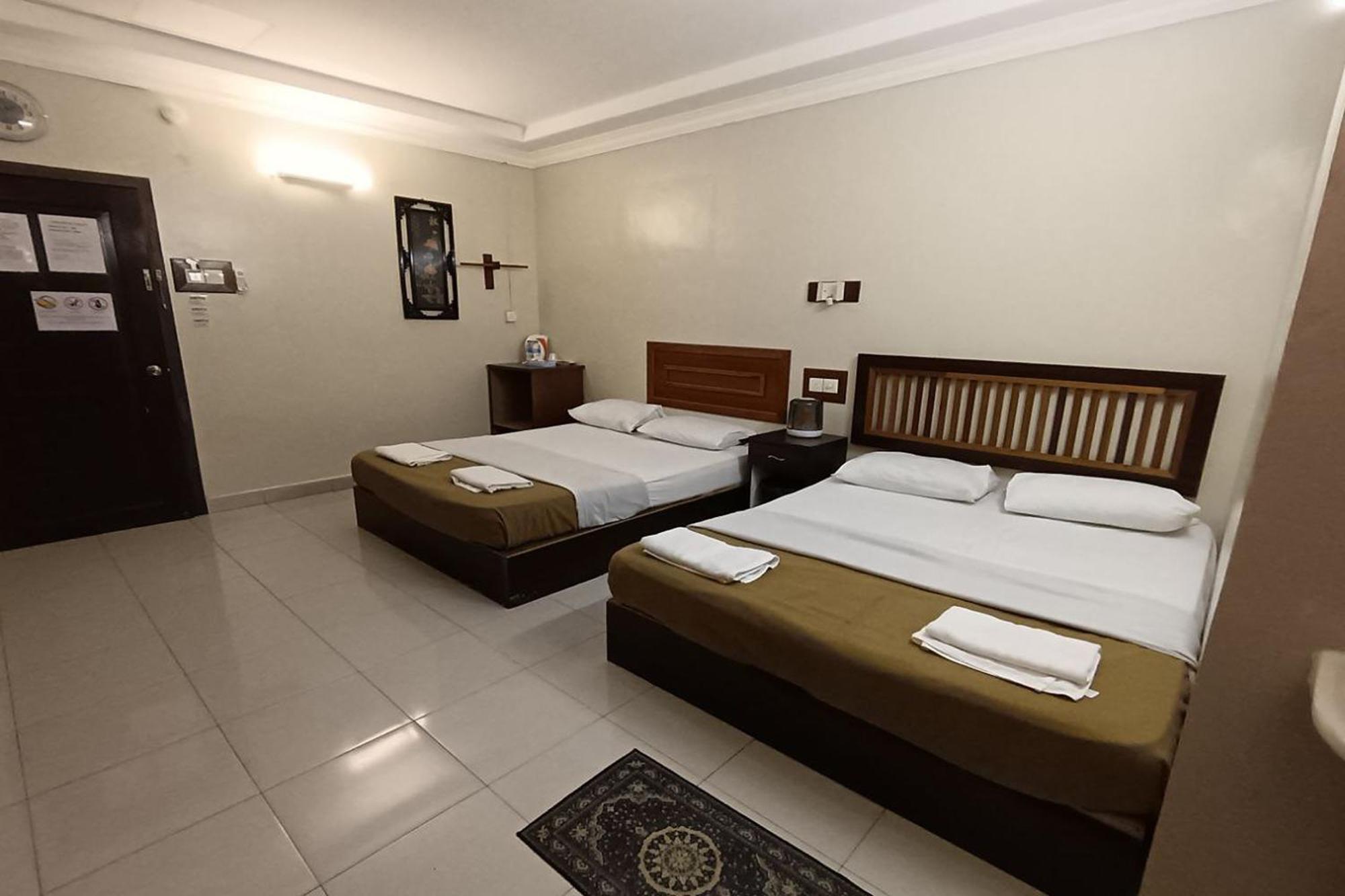 Fins Hotel, Алор Сетар Екстериор снимка