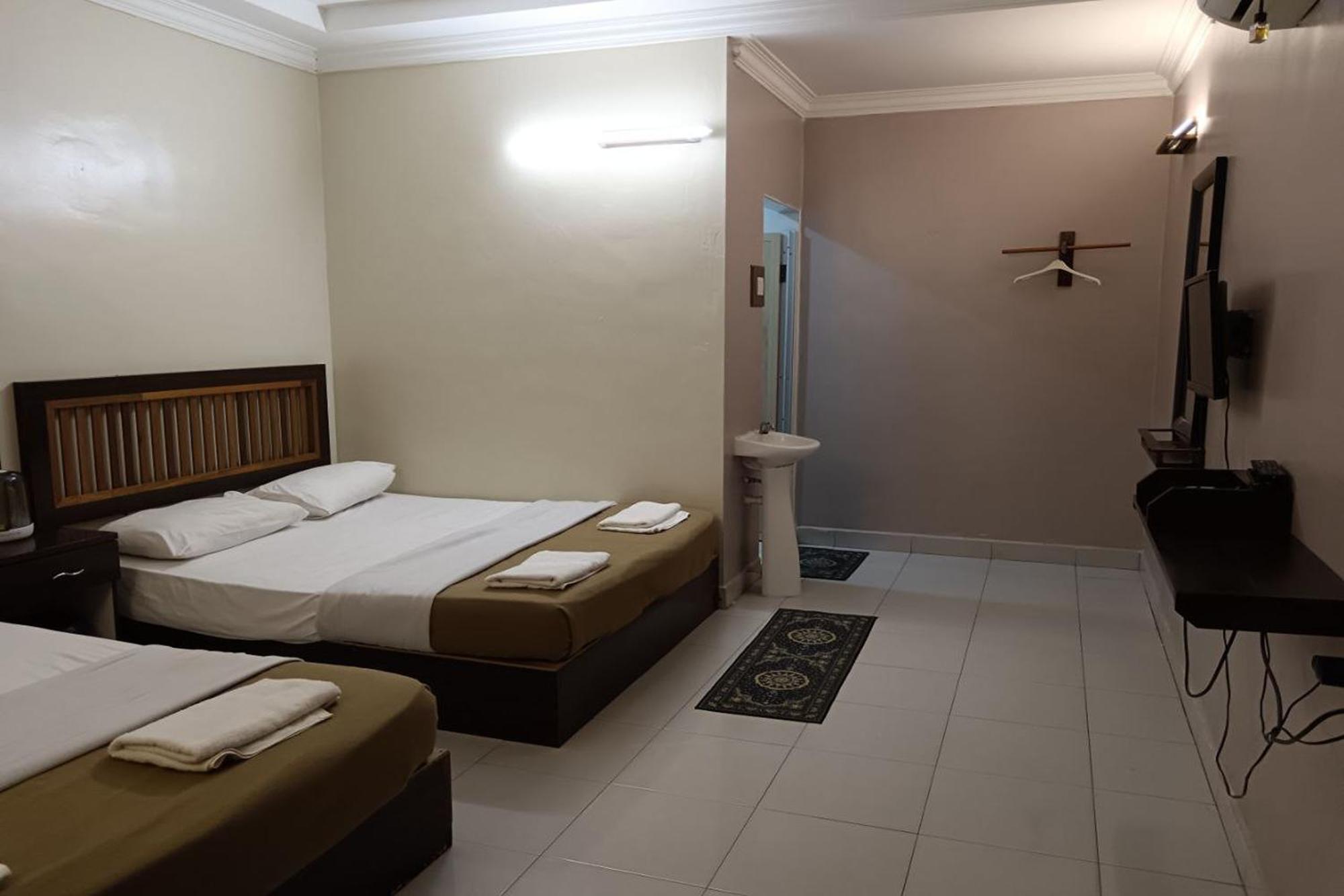 Fins Hotel, Алор Сетар Екстериор снимка