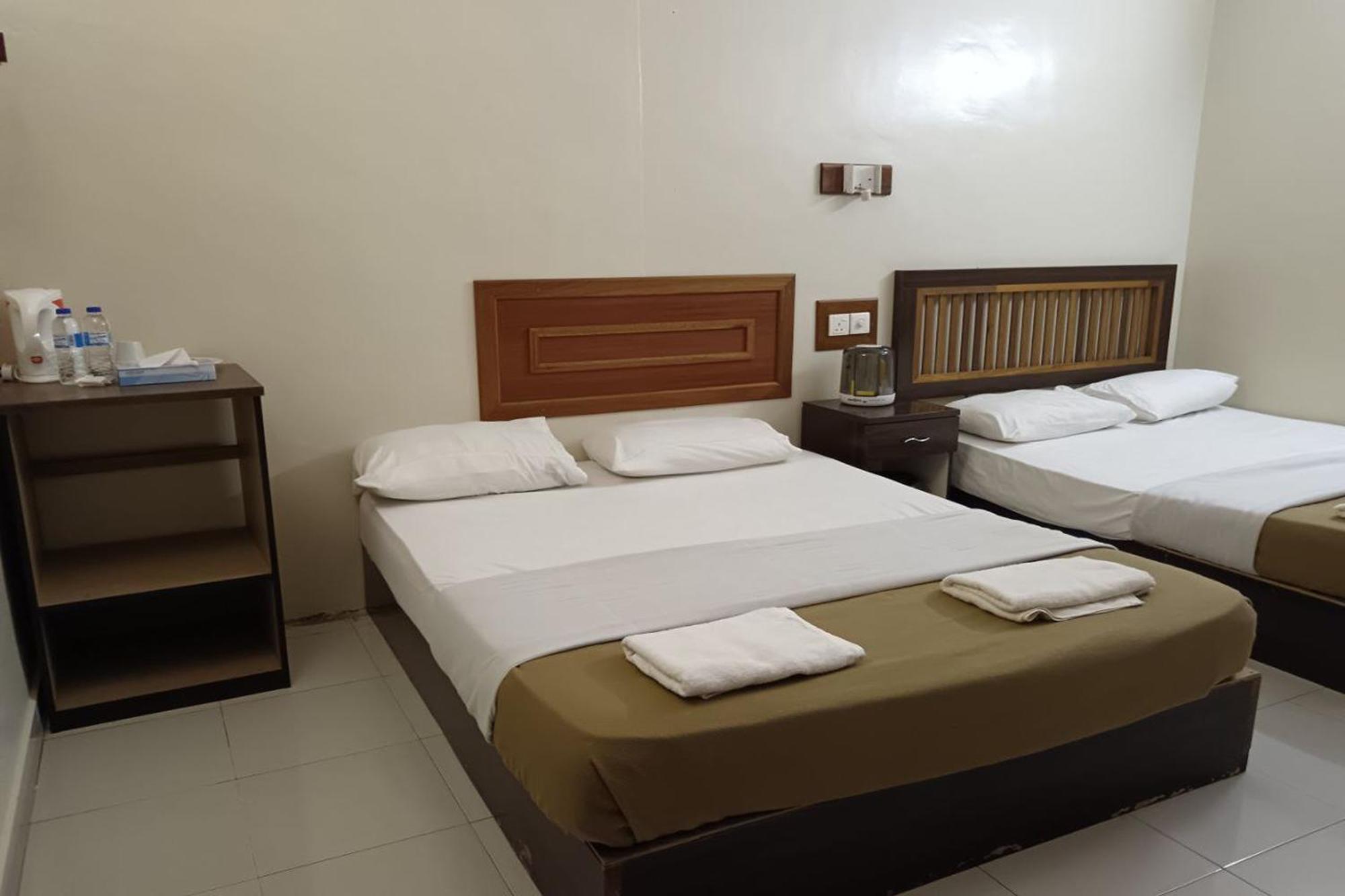 Fins Hotel, Алор Сетар Екстериор снимка