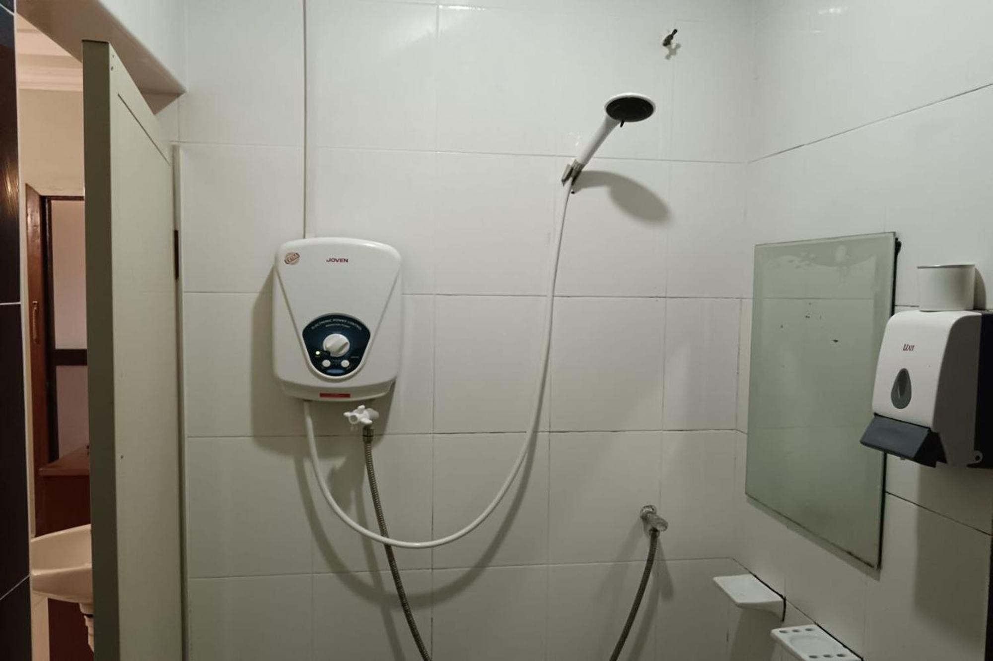 Fins Hotel, Алор Сетар Екстериор снимка
